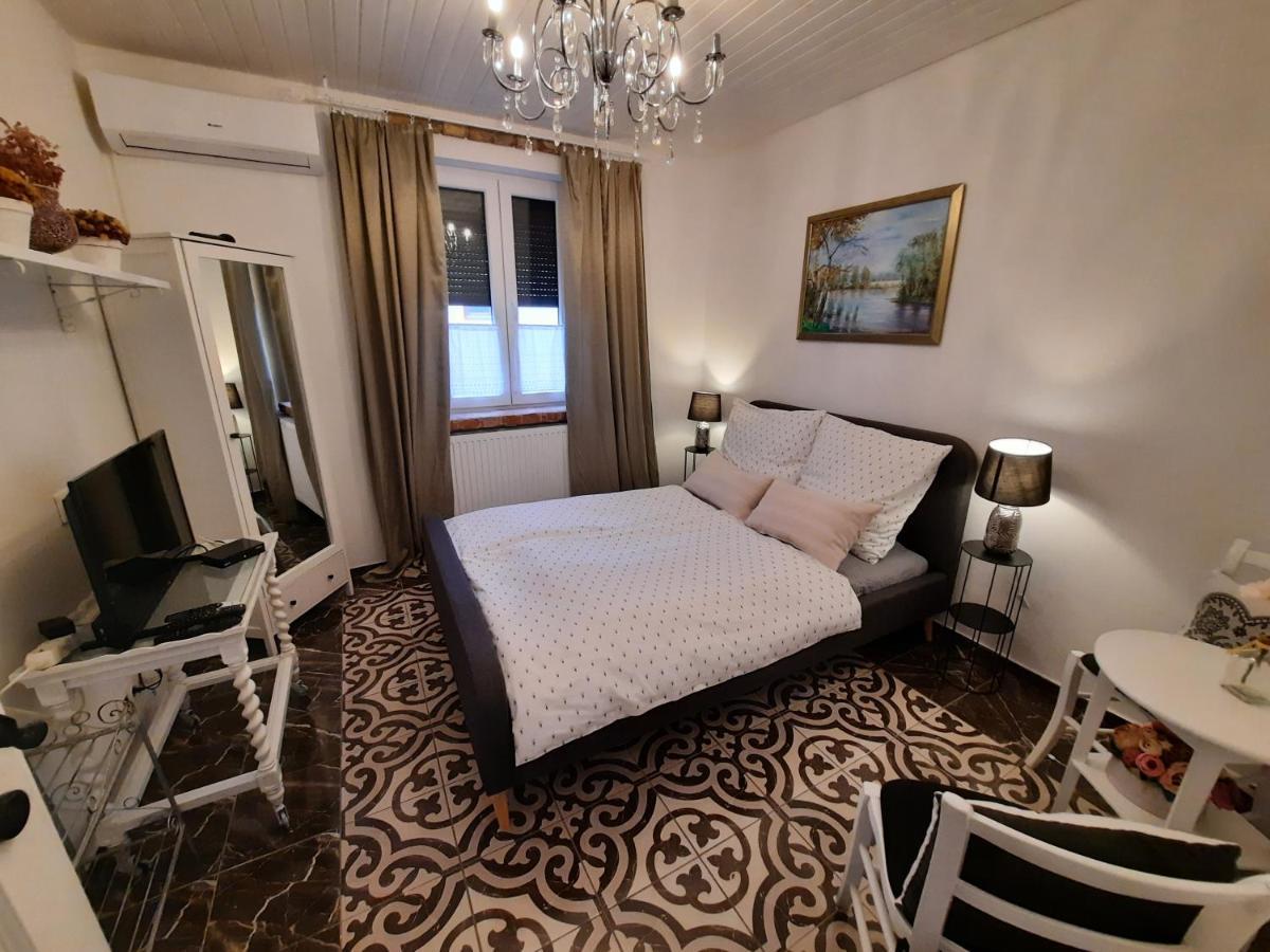 Piac Vendeghaz Hotel Kaptalantoti Ngoại thất bức ảnh