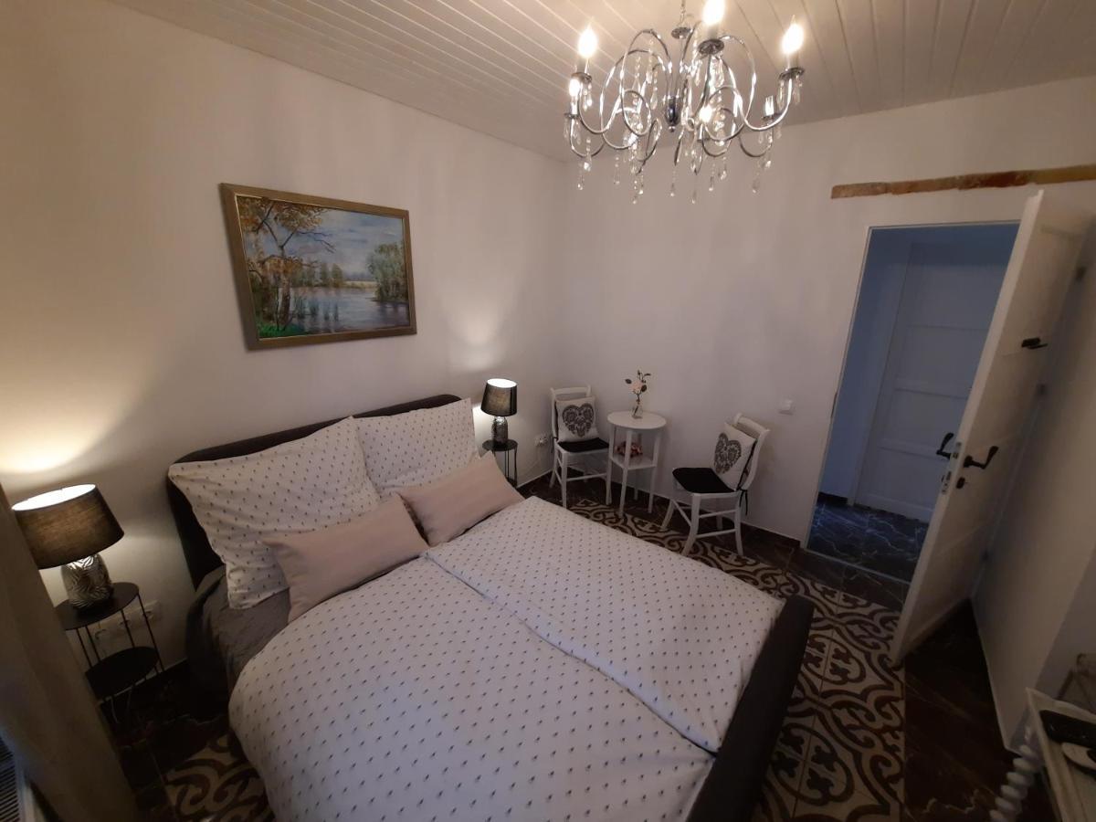 Piac Vendeghaz Hotel Kaptalantoti Ngoại thất bức ảnh