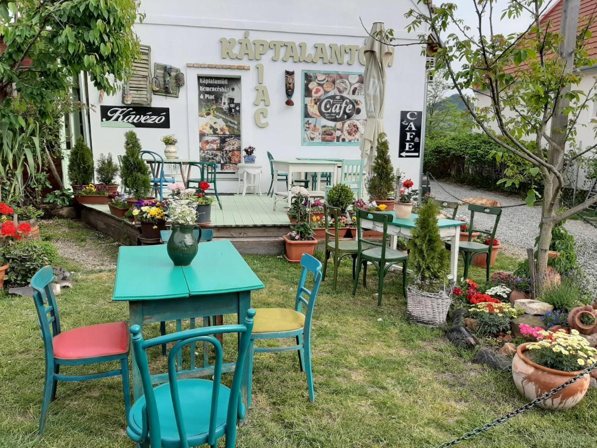 Piac Vendeghaz Hotel Kaptalantoti Ngoại thất bức ảnh